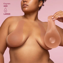 Cargar imagen en el visor de la galería, CAKES Lift - the Nipple Cover That Lifts
